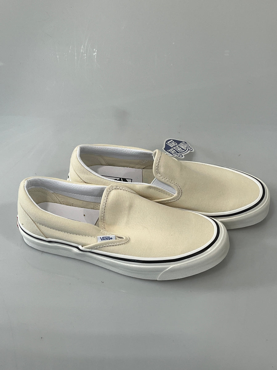 Vans Classic Slip-On 9 Shoes