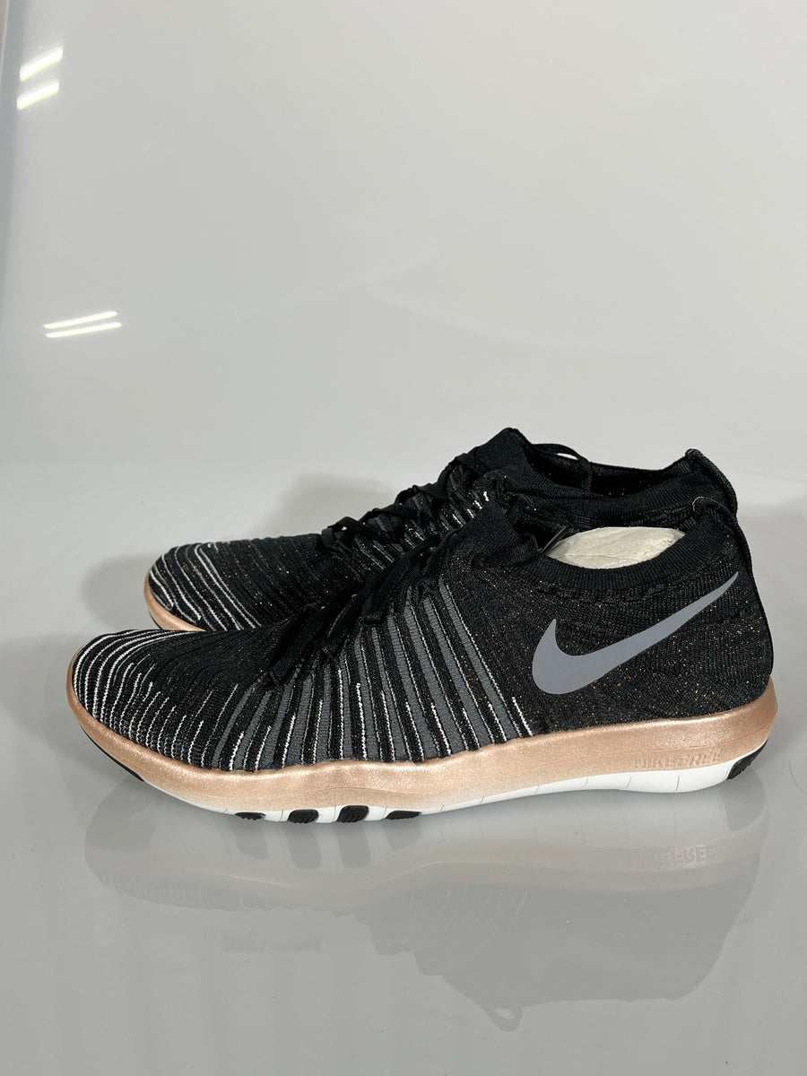 Nike Free Transform Flyknit Athletic Shoes