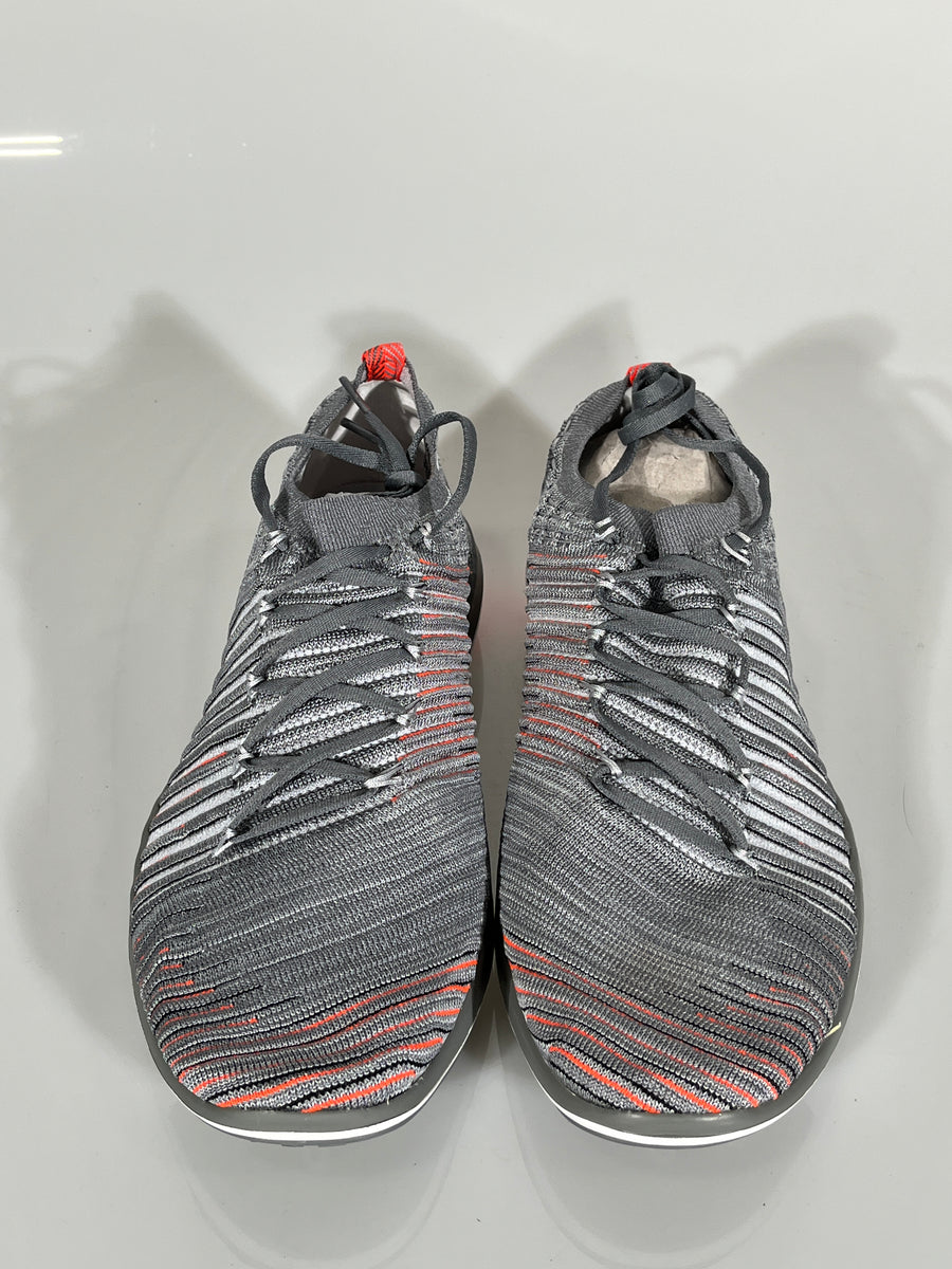 Nike Free Transform Flyknit Athletic Shoes